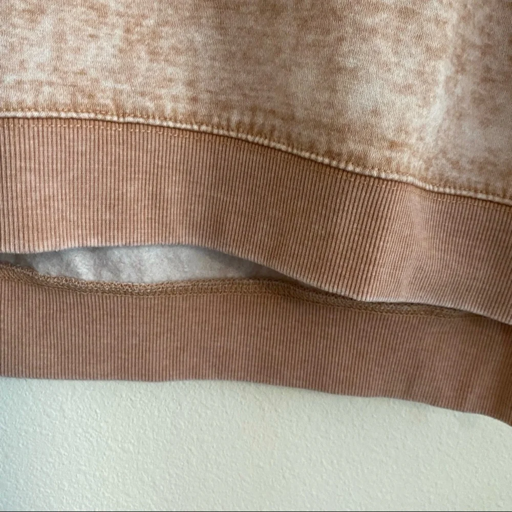 Taos New Mexico Sweatshirt Graphic Brown LE High Low Sz Medium Liquid Energy - Picture 2 of 6